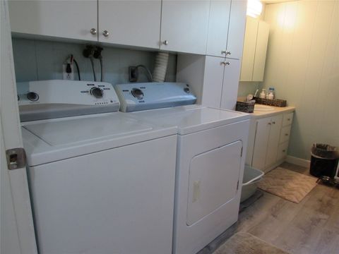 Tiny photo for 1606 9th Street NW, Great Falls, MT 59404 (MLS # 30071026)