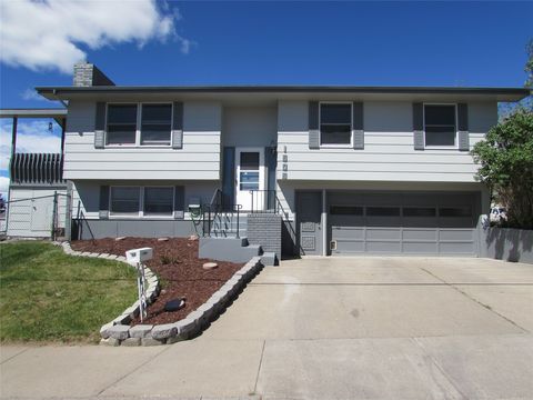 Photo of 1606 9th Street NW, Great Falls, MT 59404 (MLS # 30071026)
