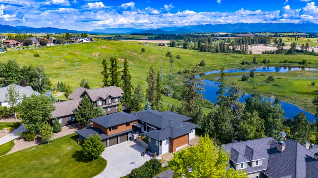 Photo of 229 Arbour Drive E, Kalispell, MT 59901 (MLS # 30073385)