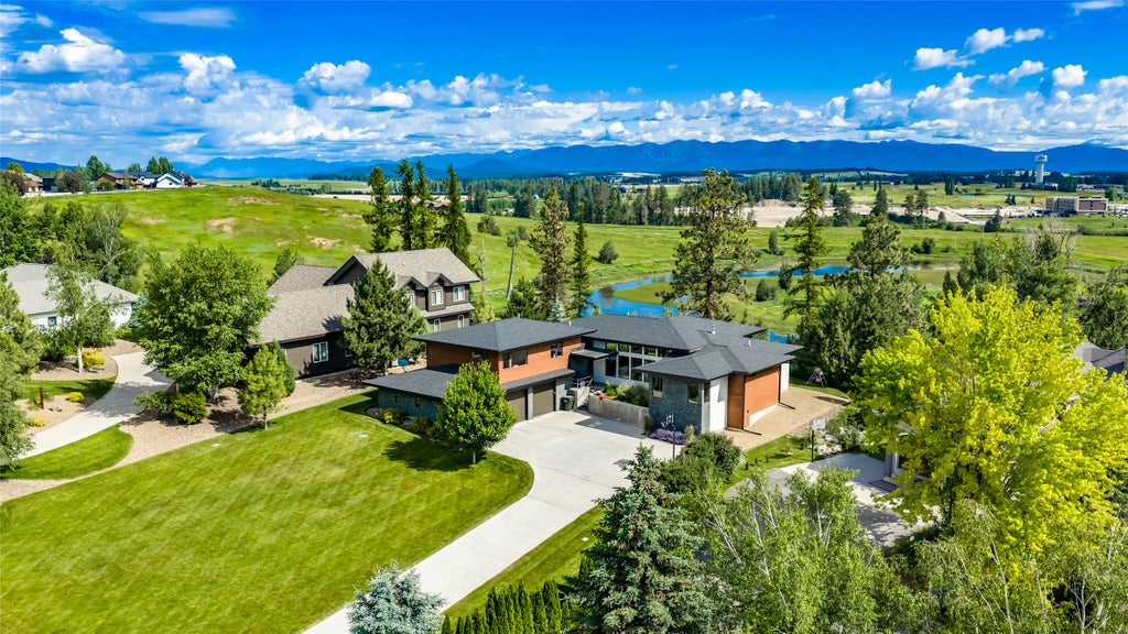 Photo of 229 Arbour Drive E, Kalispell, MT 59901 (MLS # 30073385)