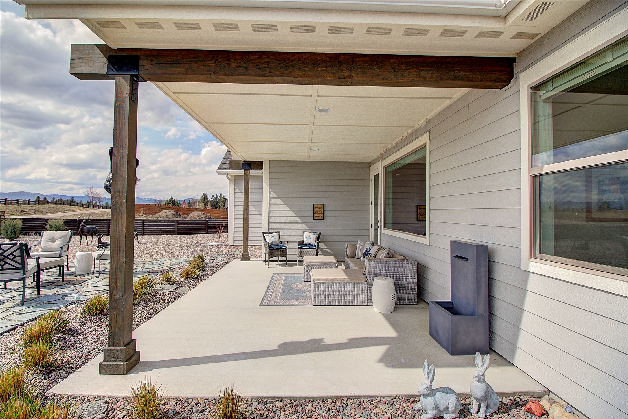 135 W Monture Court