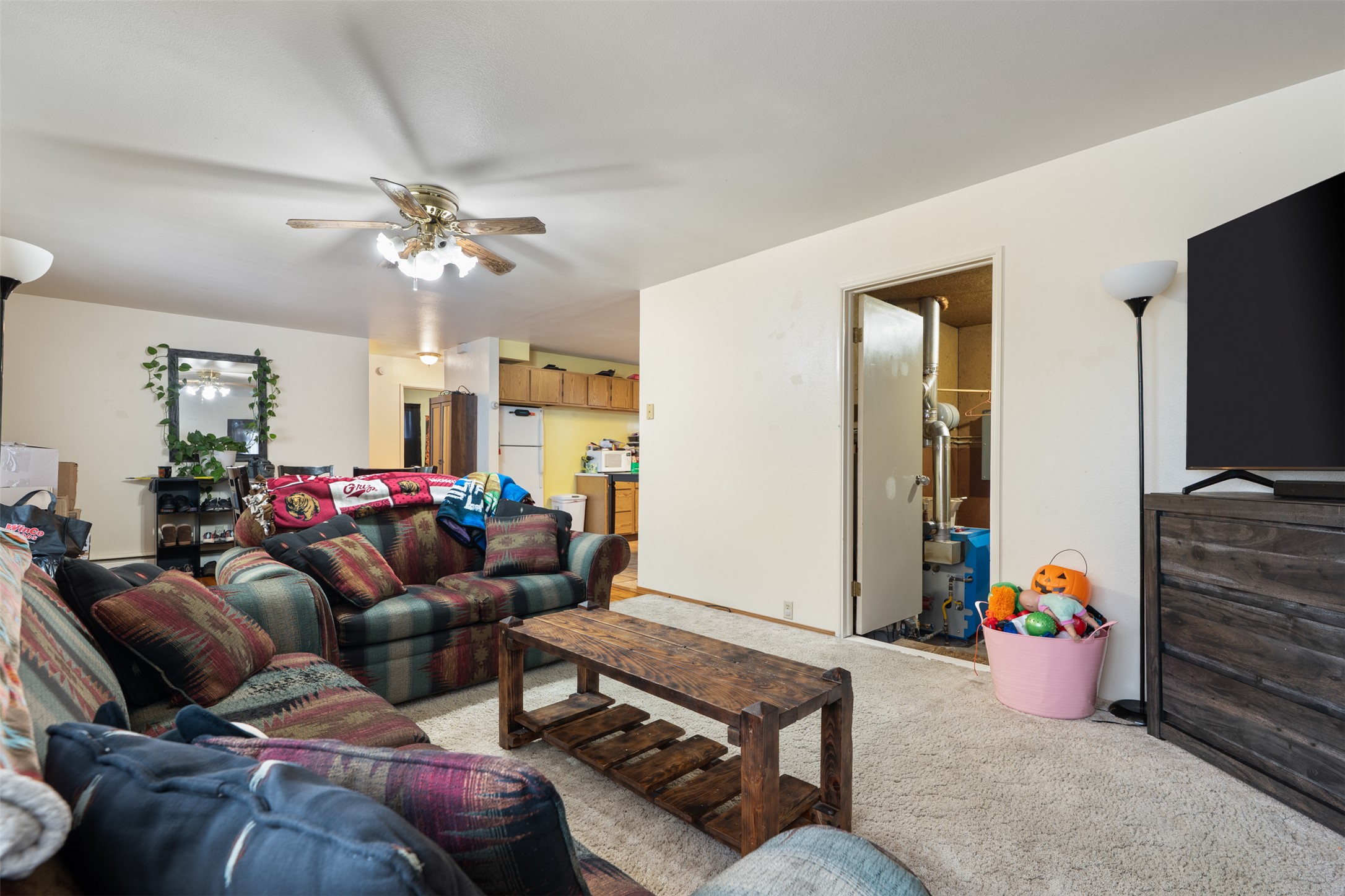 Butte, Montana 59701, United States, 2 Bedrooms Bedrooms, ,1 BathroomBathrooms,Residential,Active,250574