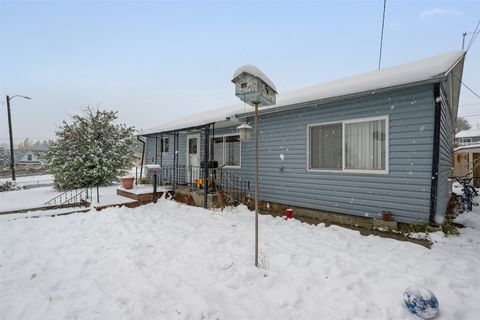 Photo of 825 10th Street, Butte, MT 59701 (MLS # 30061728)