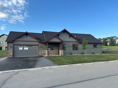 Photo of 178 Meadow Vista Loop #A, Kalispell, MT 59901 (MLS # 30050921)