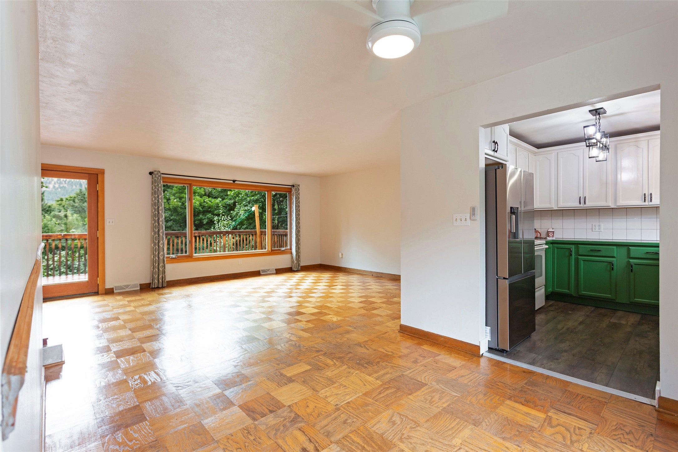 2412 Skyline Drive