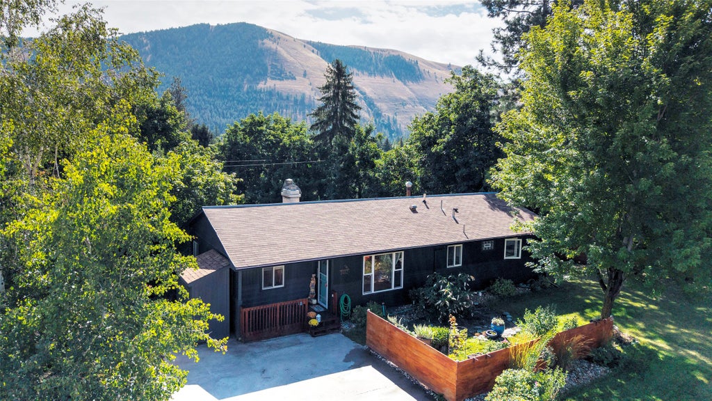 Photo of 2412 Skyline Drive, Missoula, MT 59802 (MLS # 30077430)