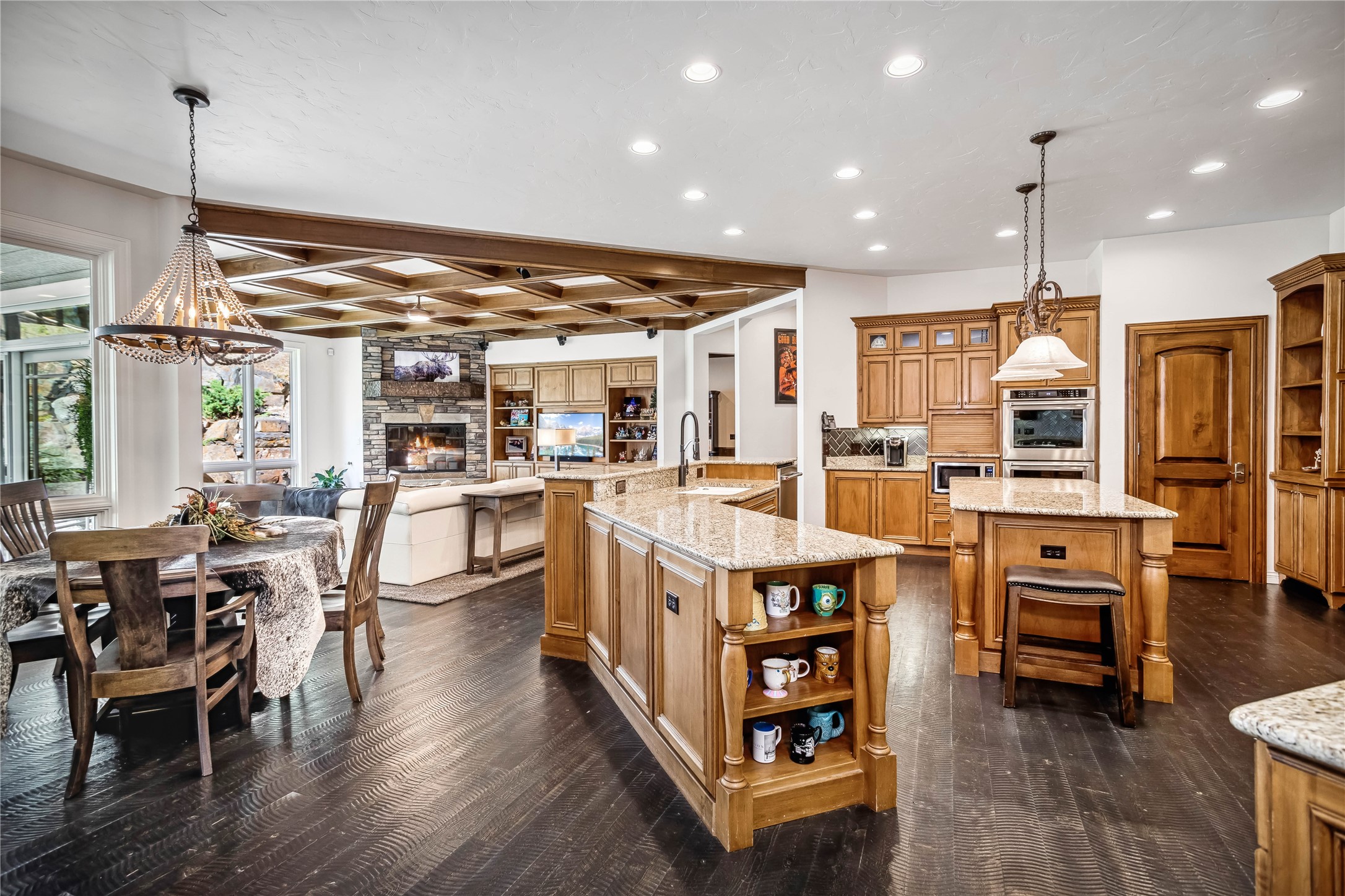 100 Sunrise Court