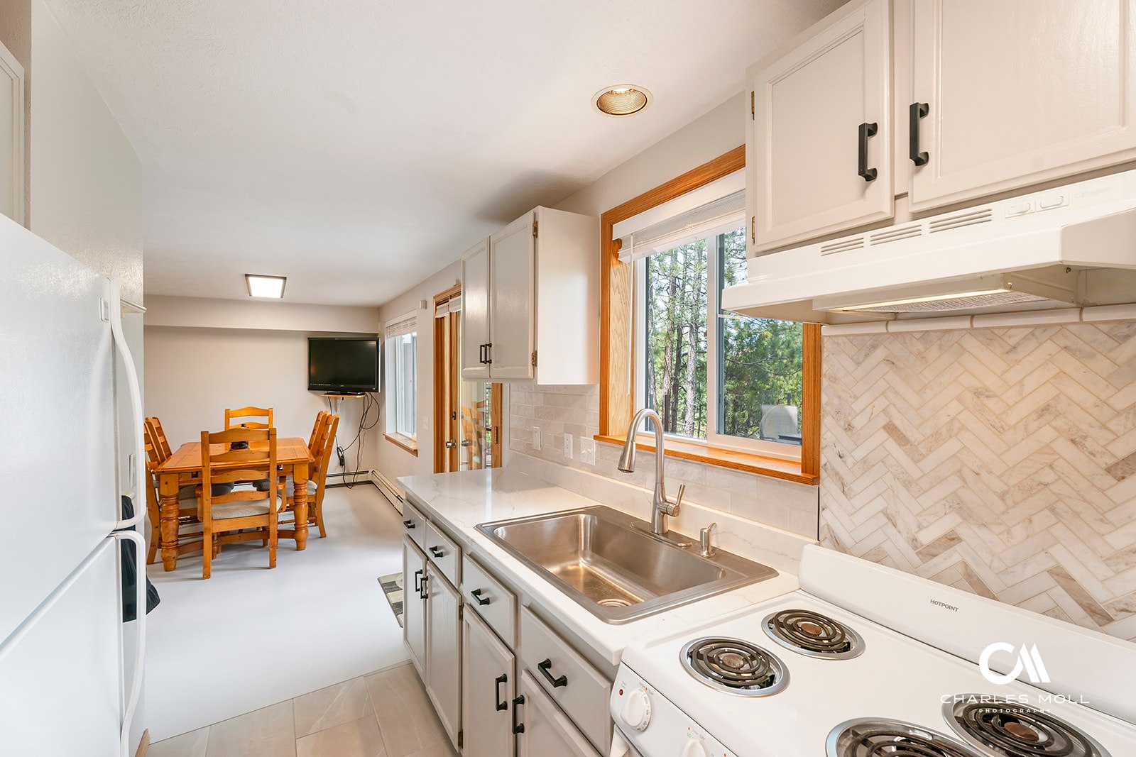 Helena, Montana 59602, United States, 5 Bedrooms Bedrooms, ,4 BathroomsBathrooms,Residential,Active,125530