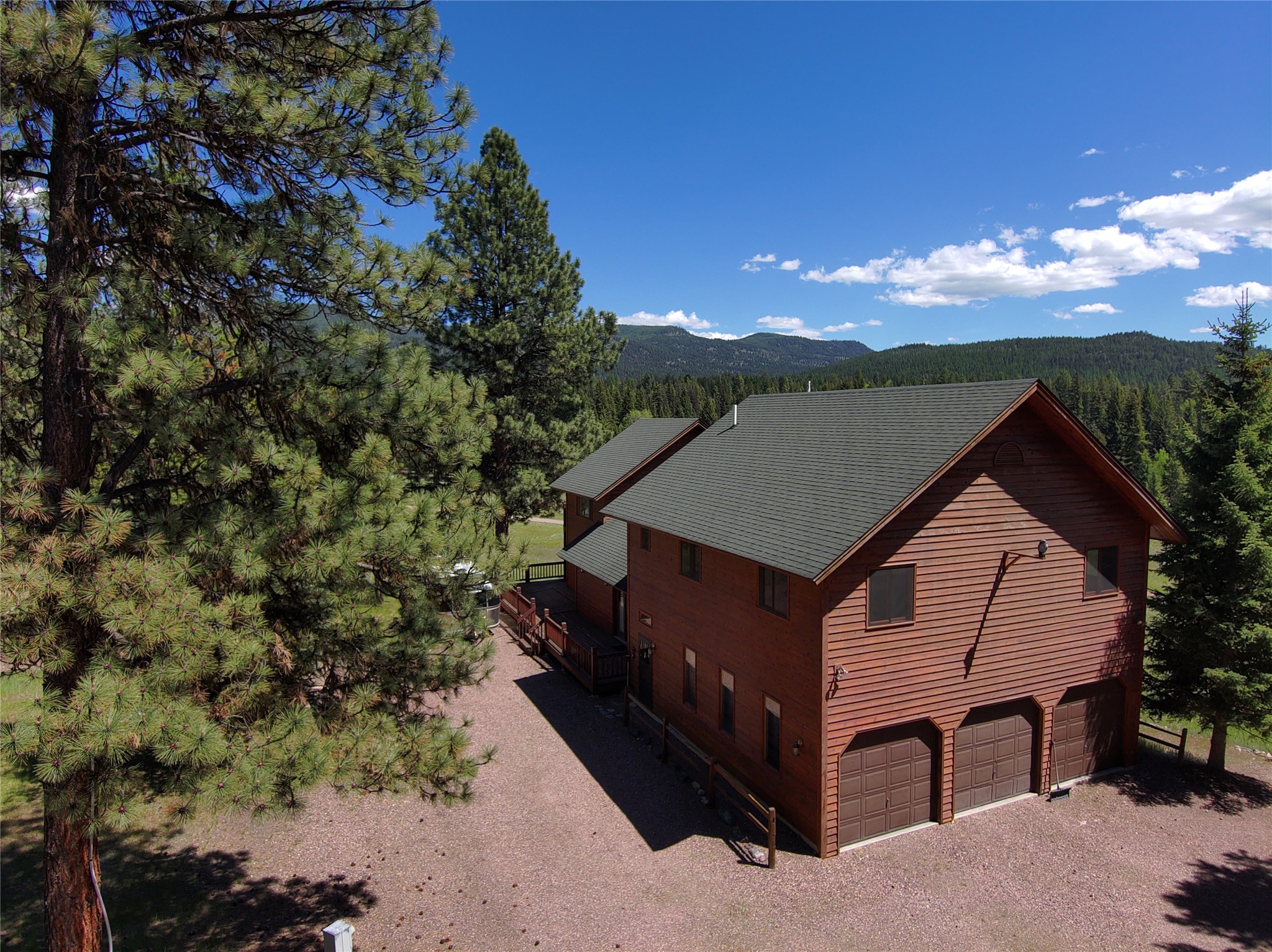 1015 Whitetail Drive