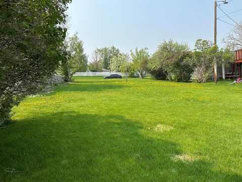 Photo of 28 and 29 Knight Street, Helena, MT 59601 (MLS # 30060340) Photo of 28 and 29 Knight Street, Helena, MT 59601 (MLS # 30060340)