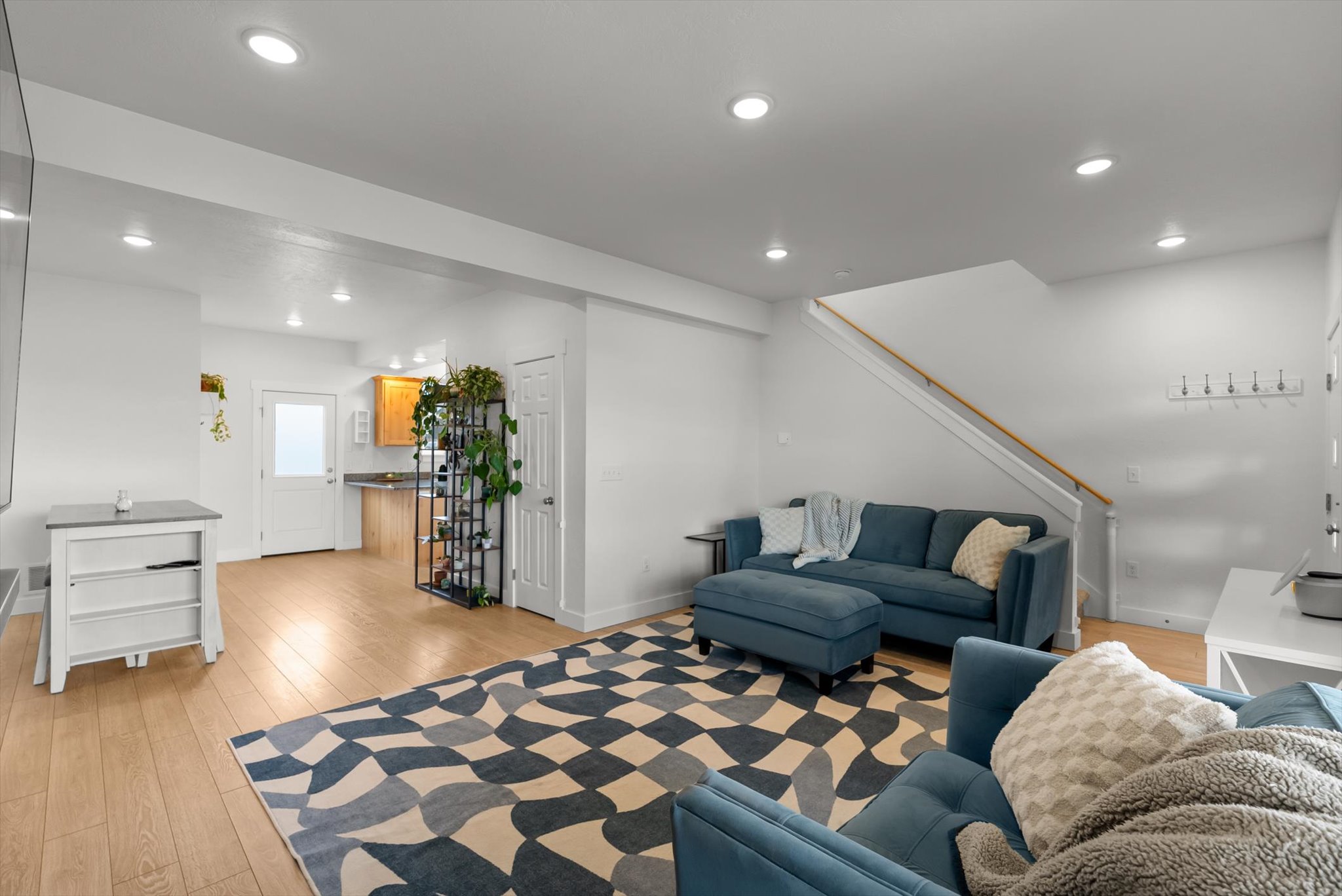 236 Sunset Alley Drive