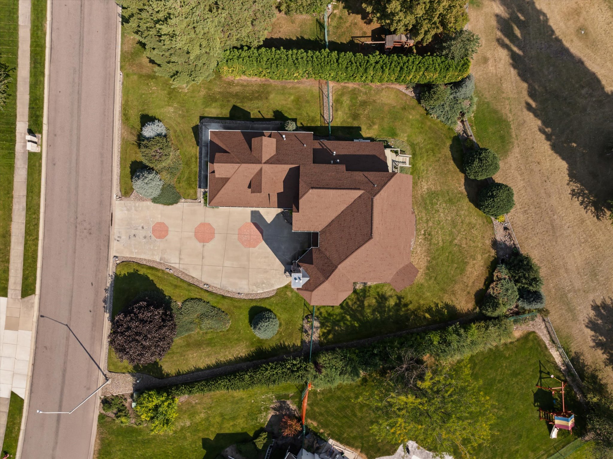Kalispell, Montana, 59901, United States, 5 Bedrooms Bedrooms, ,4 BathroomsBathrooms,Residential,Active,2010184