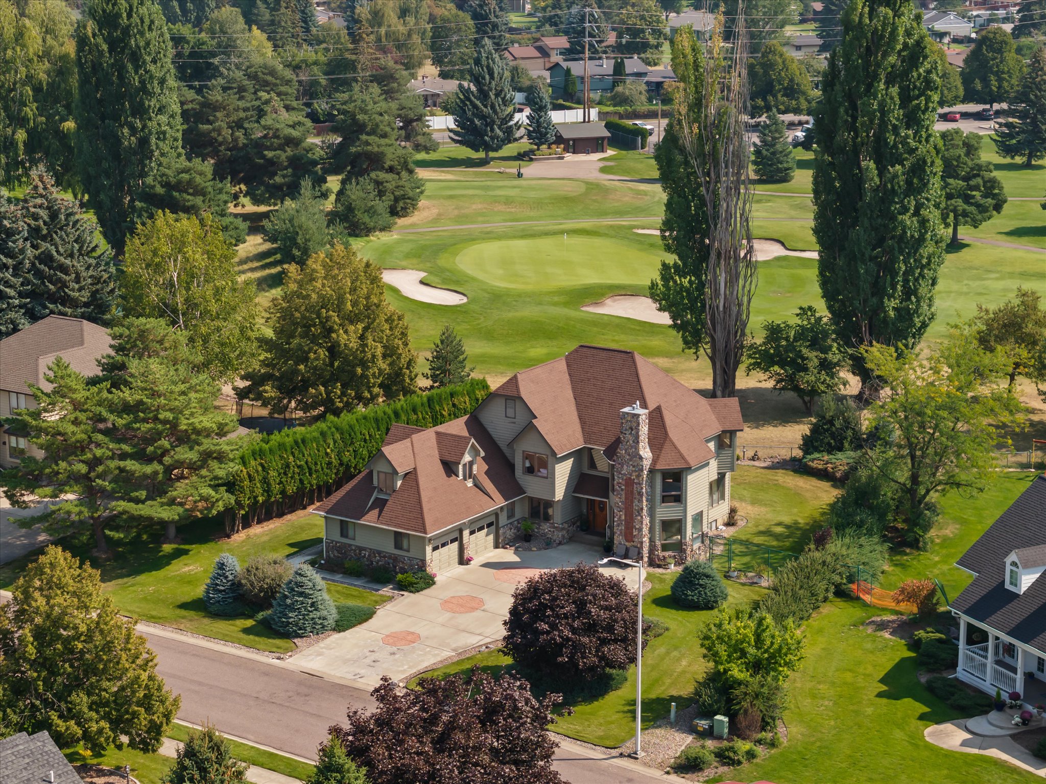 112 River View Drive