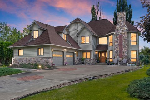 Photo of 112 River View Drive, Kalispell, MT 59901 (MLS # 30064008)
