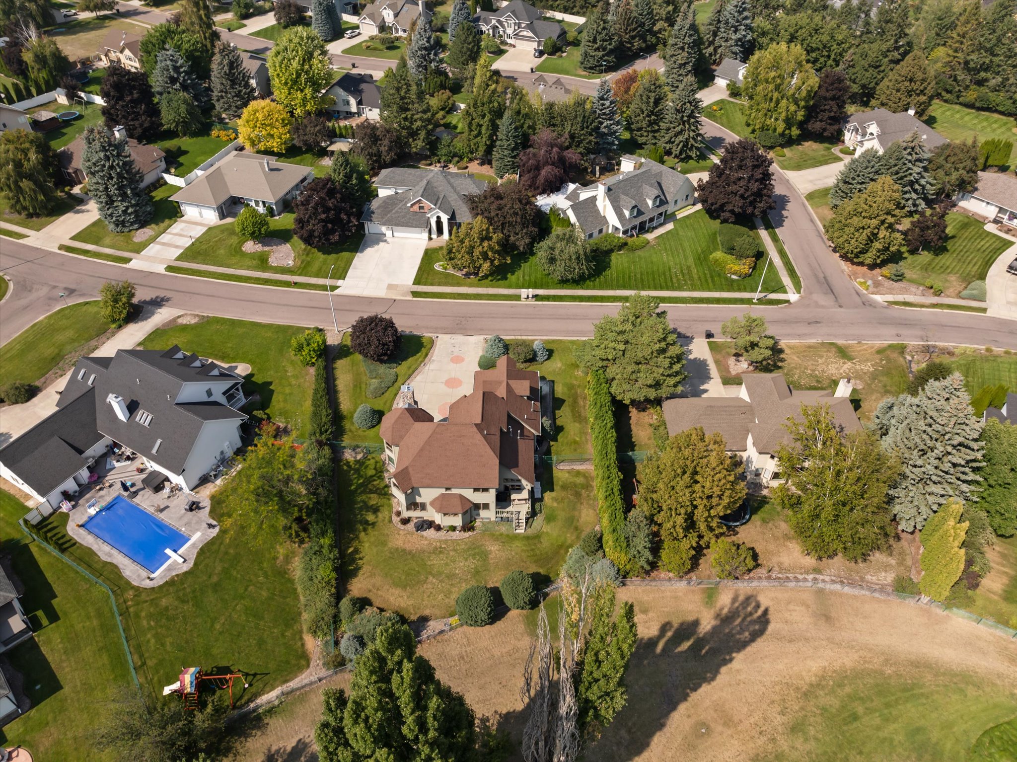 Kalispell, Montana, 59901, United States, 5 Bedrooms Bedrooms, ,4 BathroomsBathrooms,Residential,Active,2010184