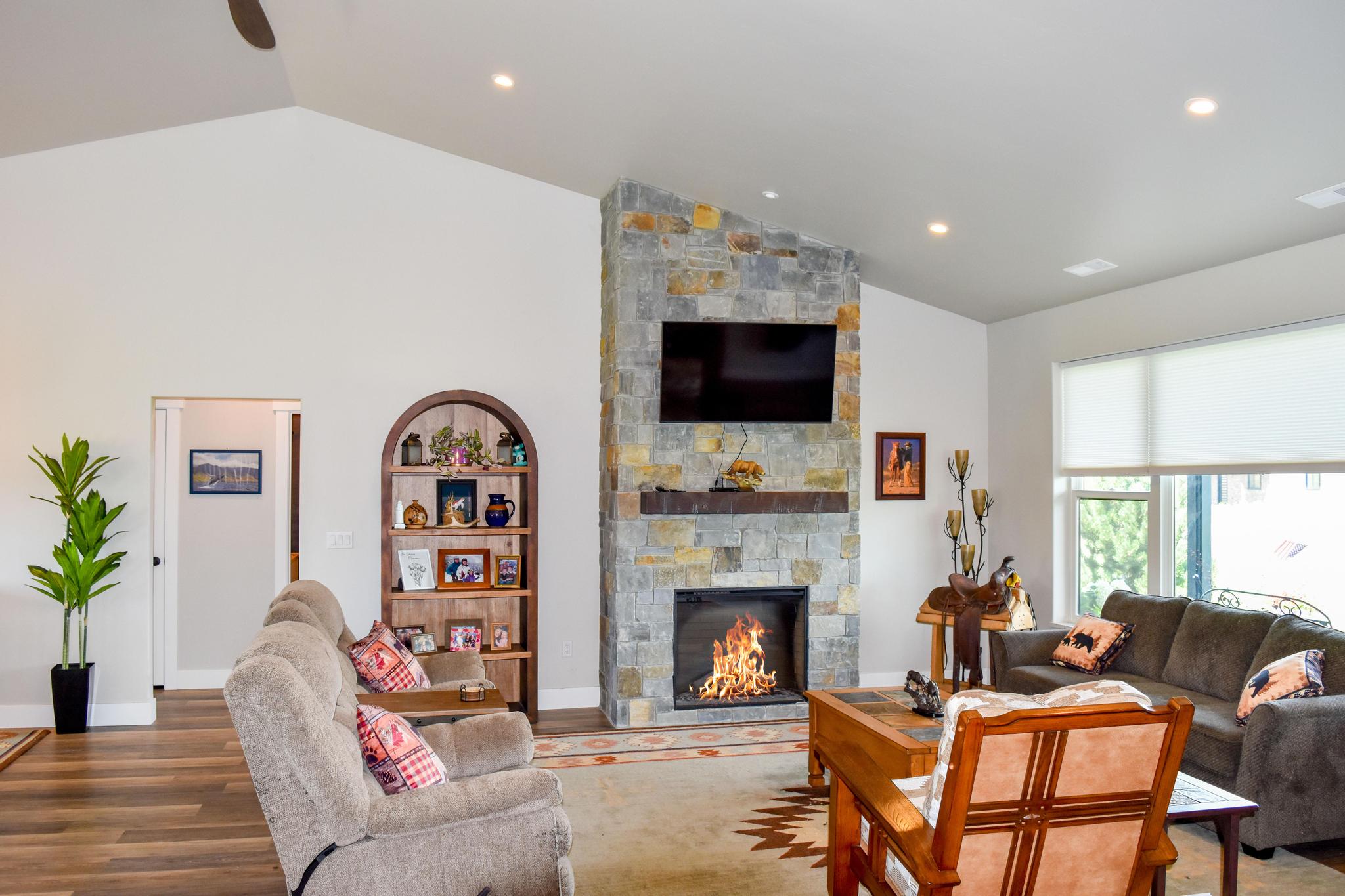 34577 Eagle Crest Drive