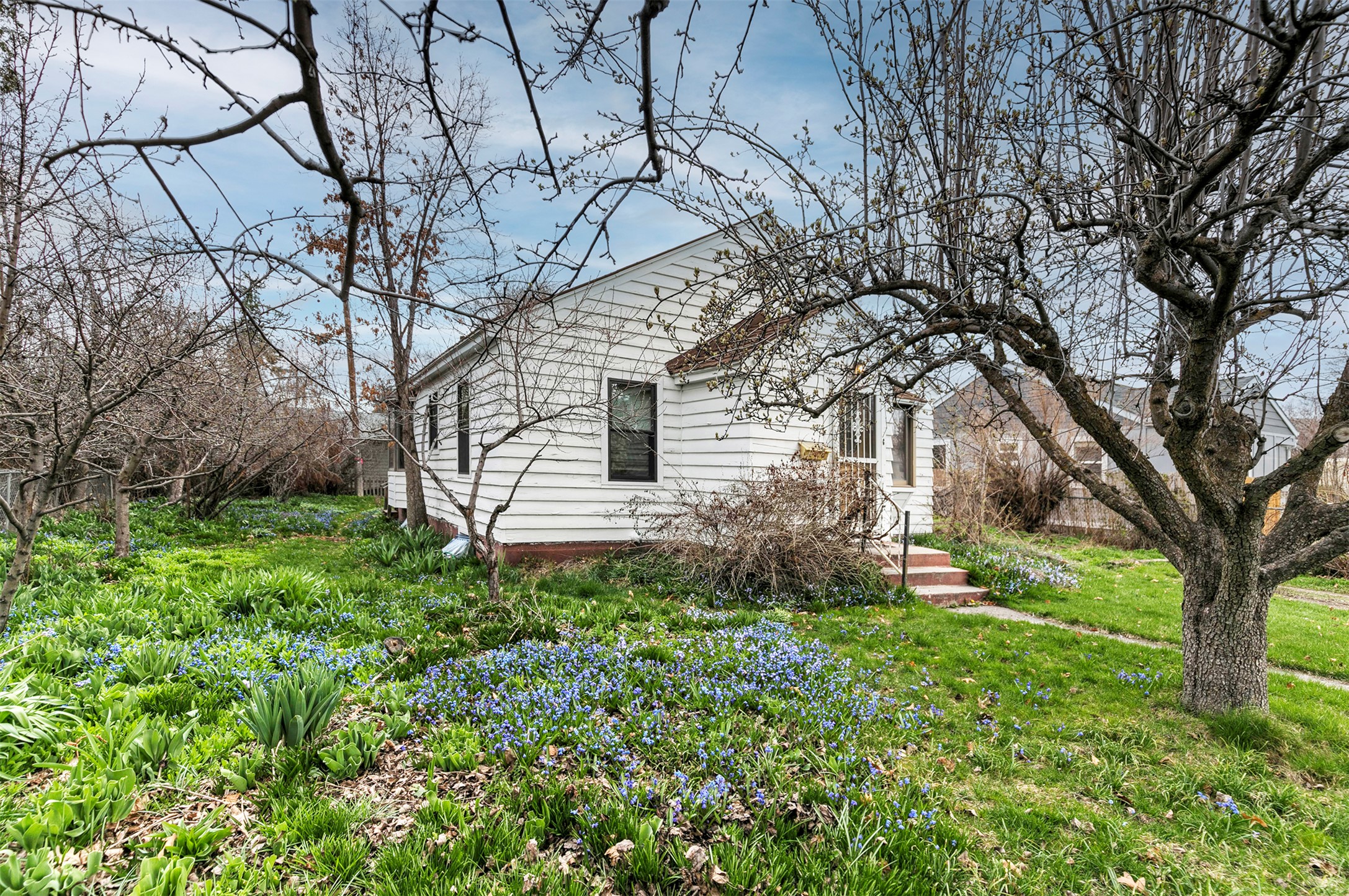 1504 S 7th Street W