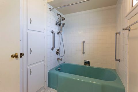 Tiny photo for 604 Dearborn Avenue, Missoula, MT 59801 (MLS # 30073095)