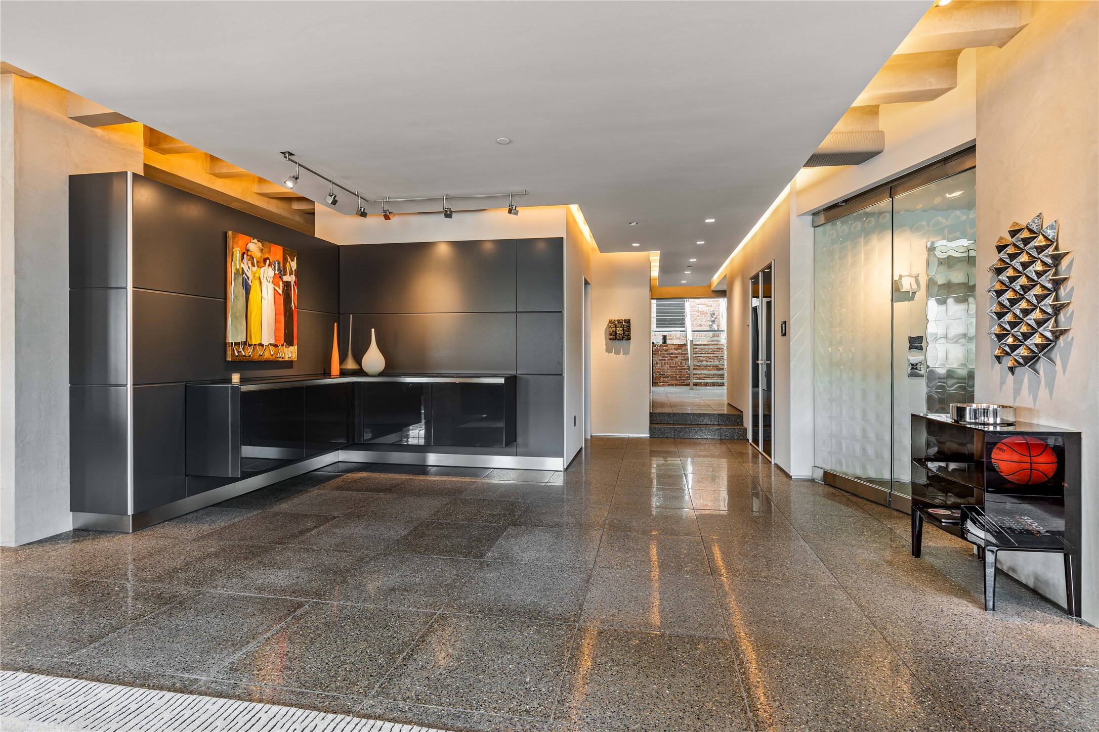 131 S Higgins Avenue 4th Floor