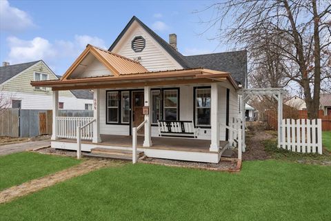 Photo of 484 1st Avenue, Kalispell, MT 59901 (MLS # 30066087)