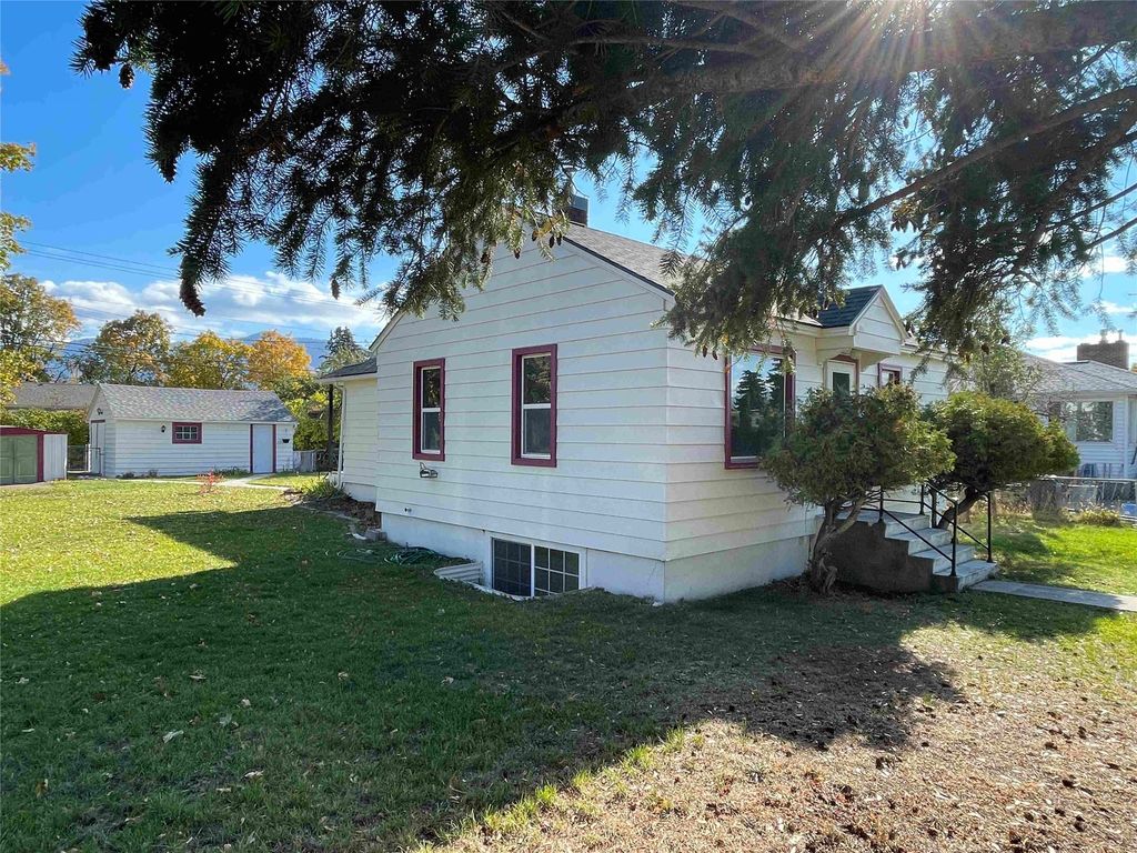 Photo of 802 Longstaff Street, Missoula, MT 59801 (MLS # 30060577)