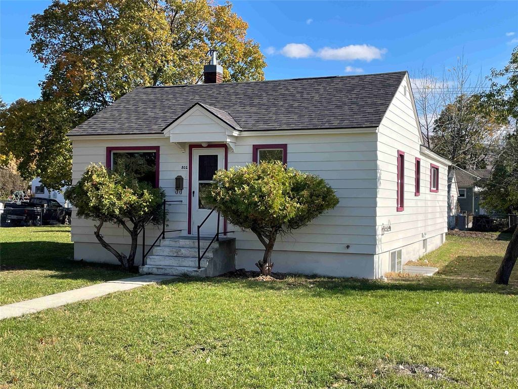 Photo of 802 Longstaff Street, Missoula, MT 59801 (MLS # 30060577)