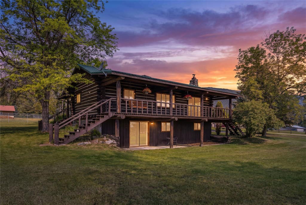 Photo of 2811 Foxtrotter Trail, Victor, MT 59875 (MLS # 30072474)