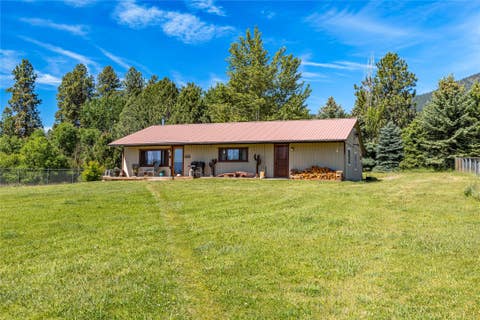 Tiny photo for 2811 Foxtrotter Trail, Victor, MT 59875 (MLS # 30072474)