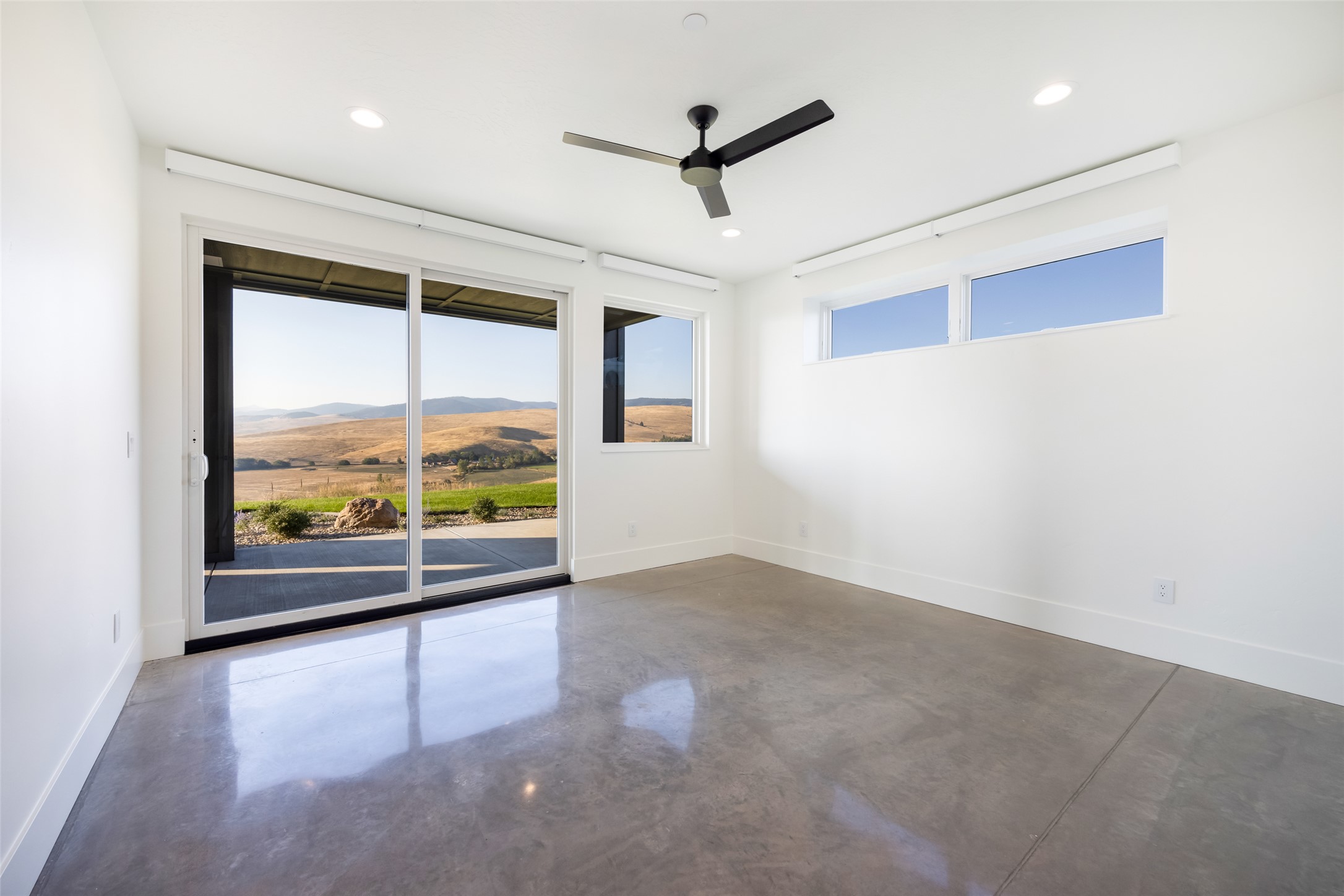 Missoula, Montana 59808, United States, 4 Bedrooms Bedrooms, ,5 BathroomsBathrooms,Residential,Active,164912