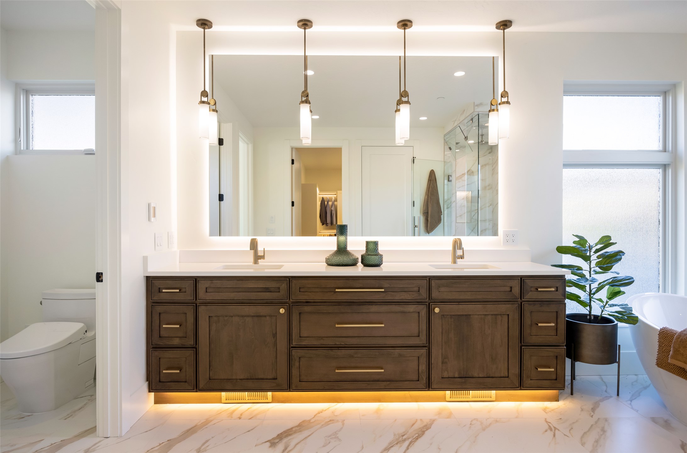 Missoula, Montana 59808, United States, 4 Bedrooms Bedrooms, ,5 BathroomsBathrooms,Residential,Active,164912