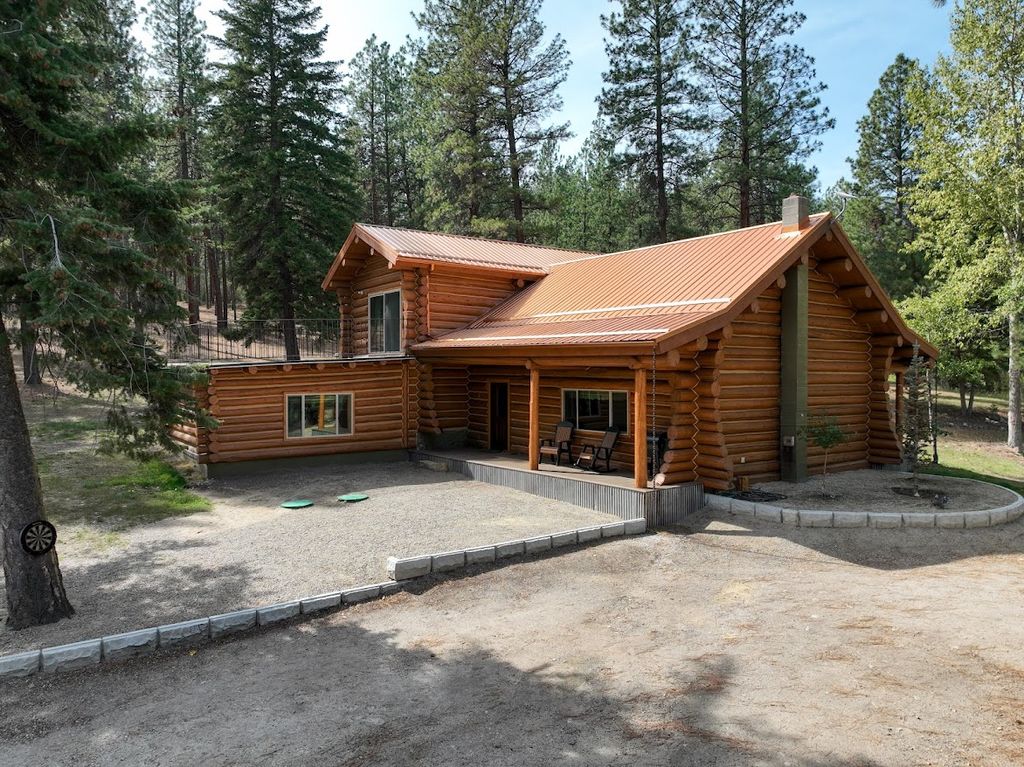 Photo of 847 Sheafman Creek Road, Hamilton, MT 59840 (MLS # 30057745)