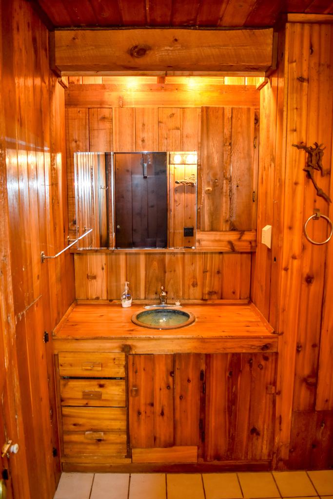 Polson, Montana 59860, United States, 4 Bedrooms Bedrooms, ,3 BathroomsBathrooms,Residential,Active,151962