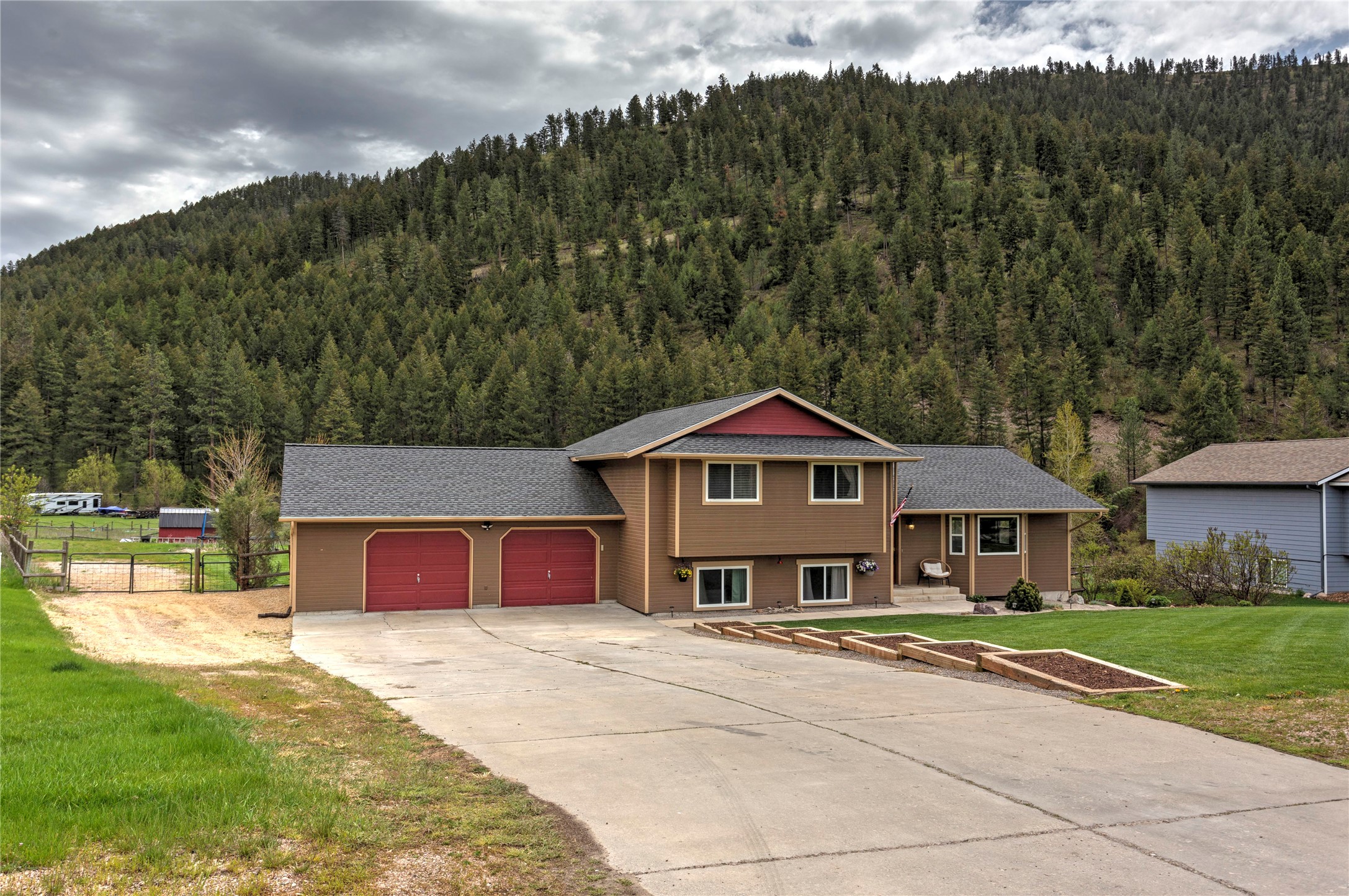 21133 Handley Loop