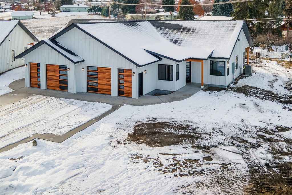 Photo of 115 Gwenda Lane #B, Polson, MT 59860 (MLS # 30061957)