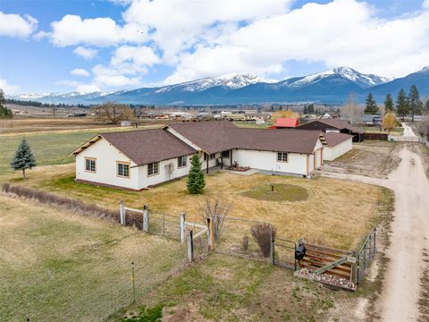 Photo of 161 Little Airedale Lane, Stevensville, MT 59870 (MLS # 30067601)
