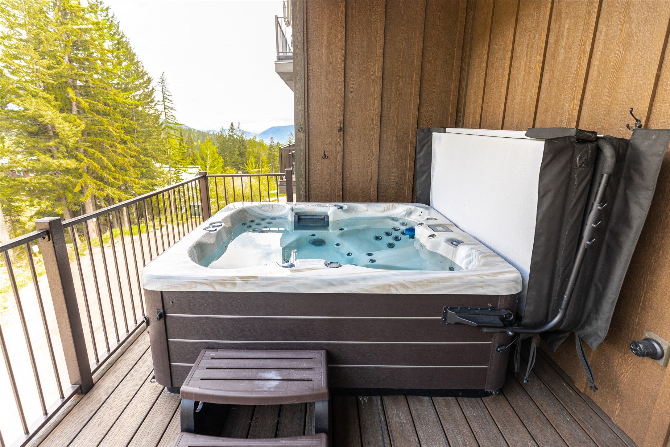 Whitefish, Montana 59937, United States, 3 Bedrooms Bedrooms, ,4 BathroomsBathrooms,Residential,Active,33196