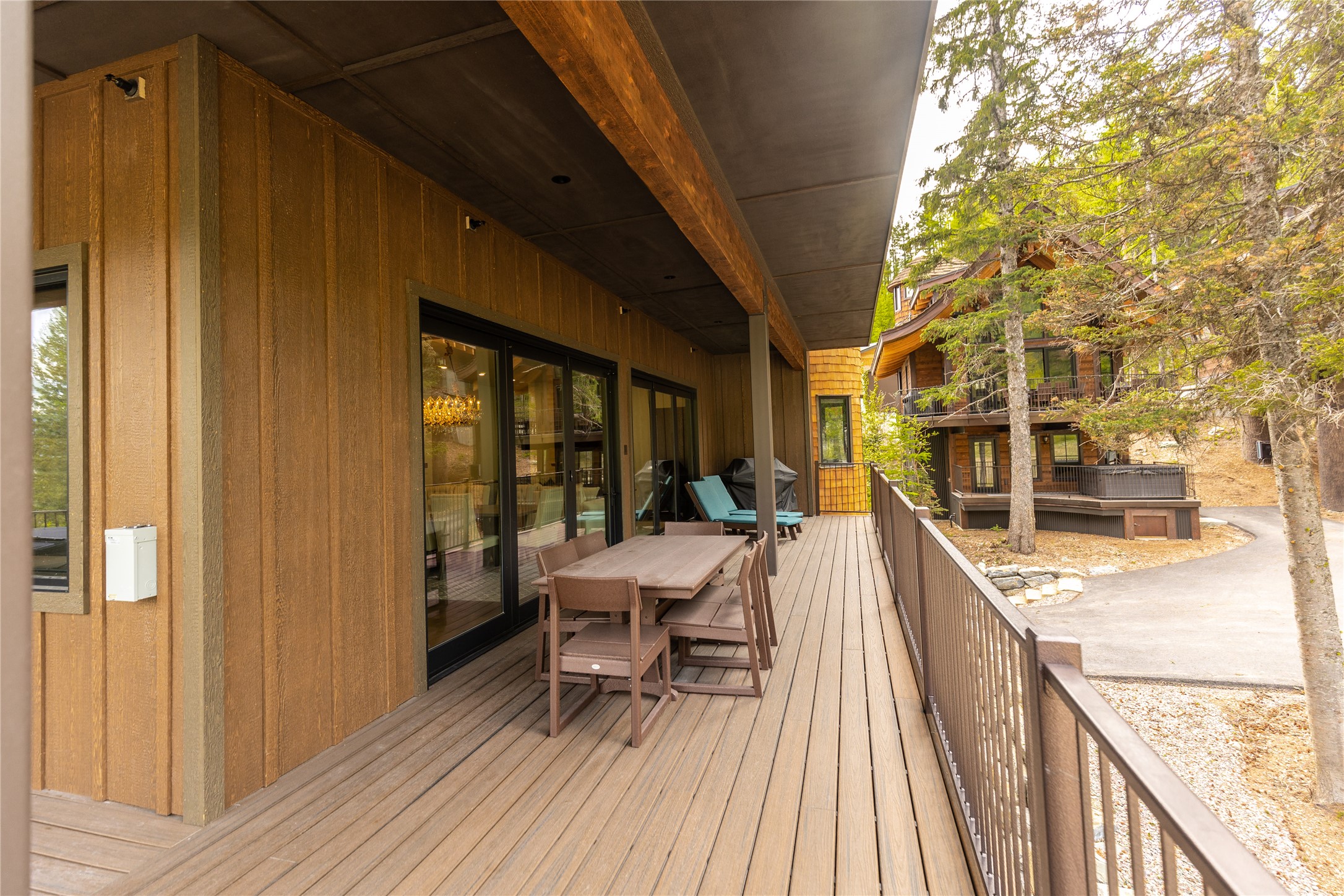 Whitefish, Montana 59937, United States, 3 Bedrooms Bedrooms, ,4 BathroomsBathrooms,Residential,Active,33196