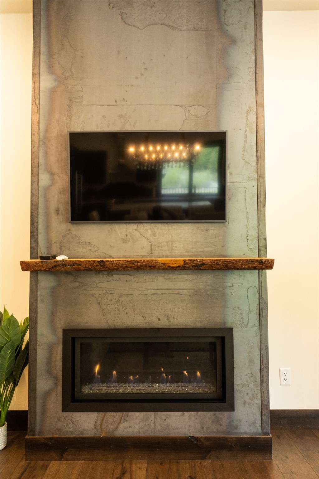 Whitefish, Montana 59937, United States, 3 Bedrooms Bedrooms, ,4 BathroomsBathrooms,Residential,Active,33196