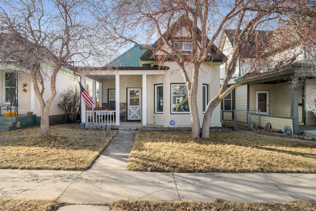 Photo of 510 Locust Street, Anaconda, MT 59711 (MLS # 30066183)