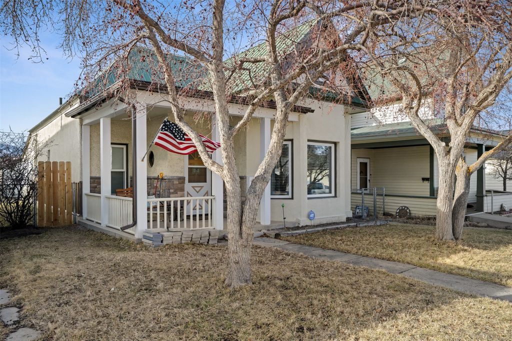 Photo of 510 Locust Street, Anaconda, MT 59711 (MLS # 30066183)