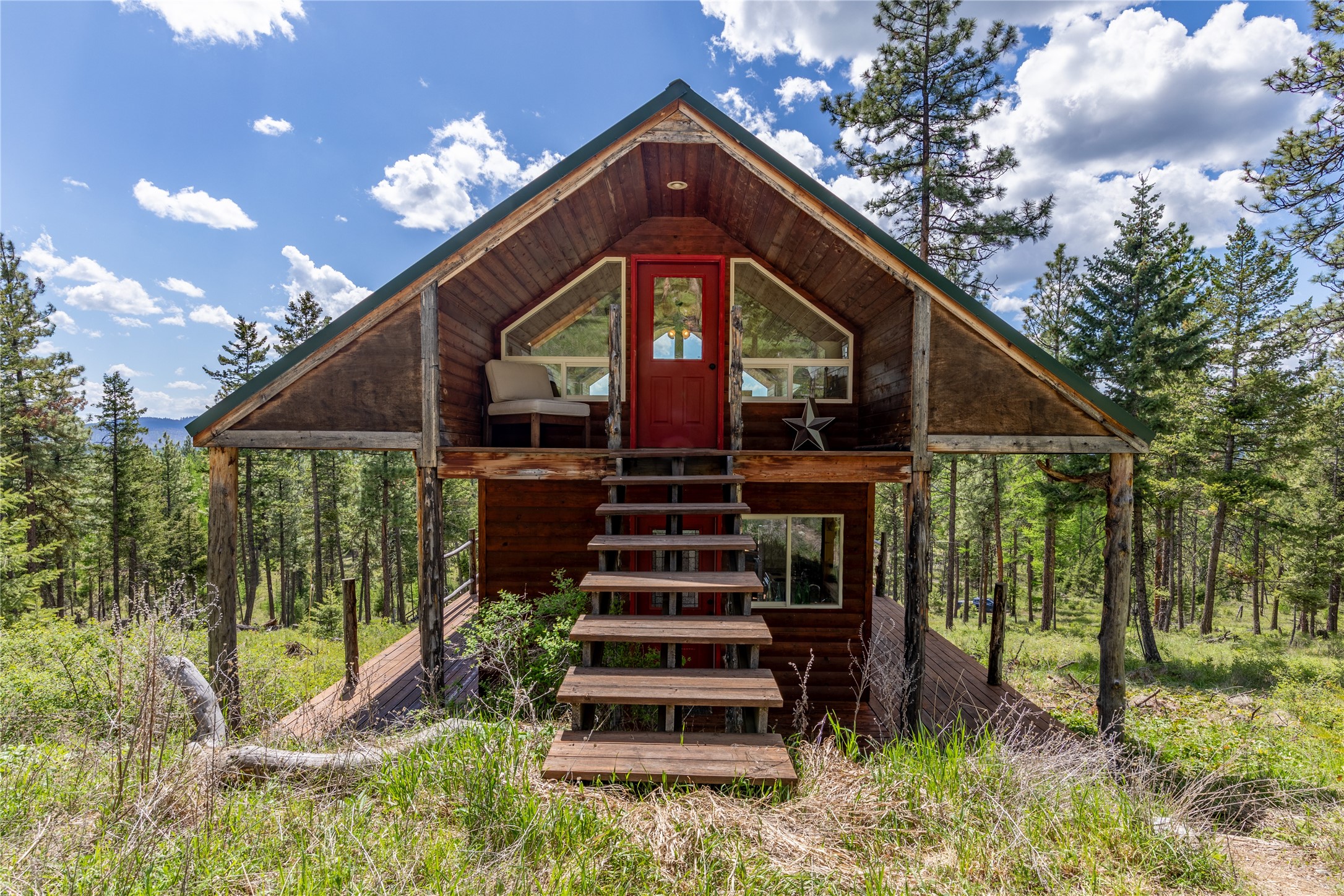 Proctor, Montana 59929, United States, 2 Bedrooms Bedrooms, ,2 BathroomsBathrooms,Residential,Active,57580