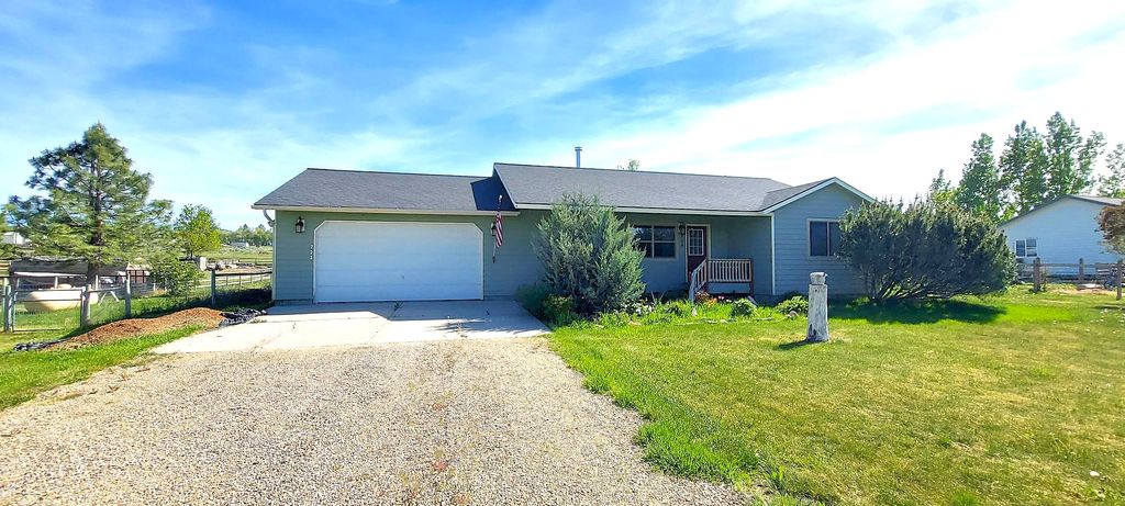Photo of 723 Rising Sun Lane, Stevensville, MT 59870 (MLS # 30064113)