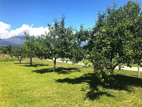 Tiny photo for 675 Warbler Lane, Corvallis, MT 59828 (MLS # 30070760)