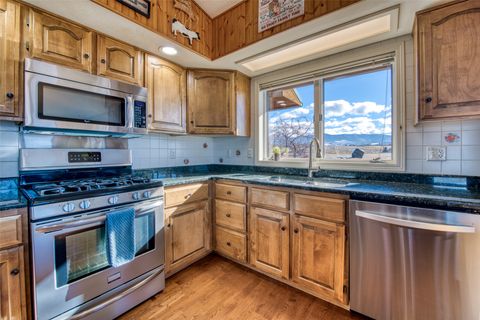 Tiny photo for 675 Warbler Lane, Corvallis, MT 59828 (MLS # 30070760)