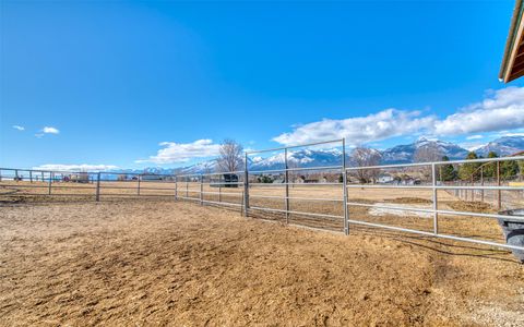 Tiny photo for 675 Warbler Lane, Corvallis, MT 59828 (MLS # 30070760)