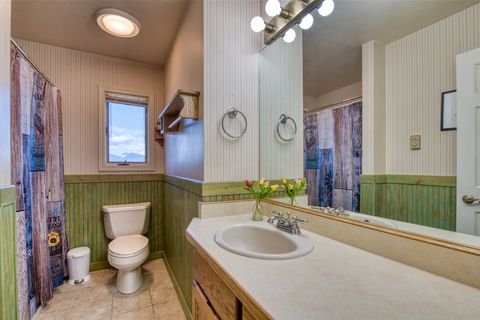 Tiny photo for 675 Warbler Lane, Corvallis, MT 59828 (MLS # 30070760)