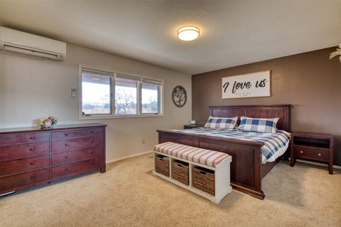 Tiny photo for 675 Warbler Lane, Corvallis, MT 59828 (MLS # 30070760)