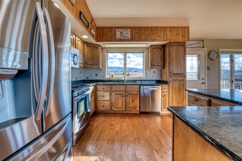 Tiny photo for 675 Warbler Lane, Corvallis, MT 59828 (MLS # 30070760)