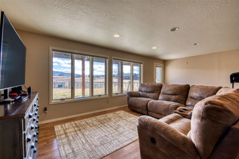 Tiny photo for 675 Warbler Lane, Corvallis, MT 59828 (MLS # 30070760)