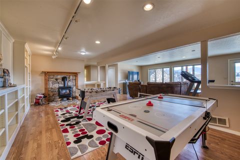 Tiny photo for 675 Warbler Lane, Corvallis, MT 59828 (MLS # 30070760)